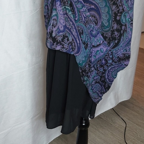 Sleeveless Rayon dress - Picture 8 of 9